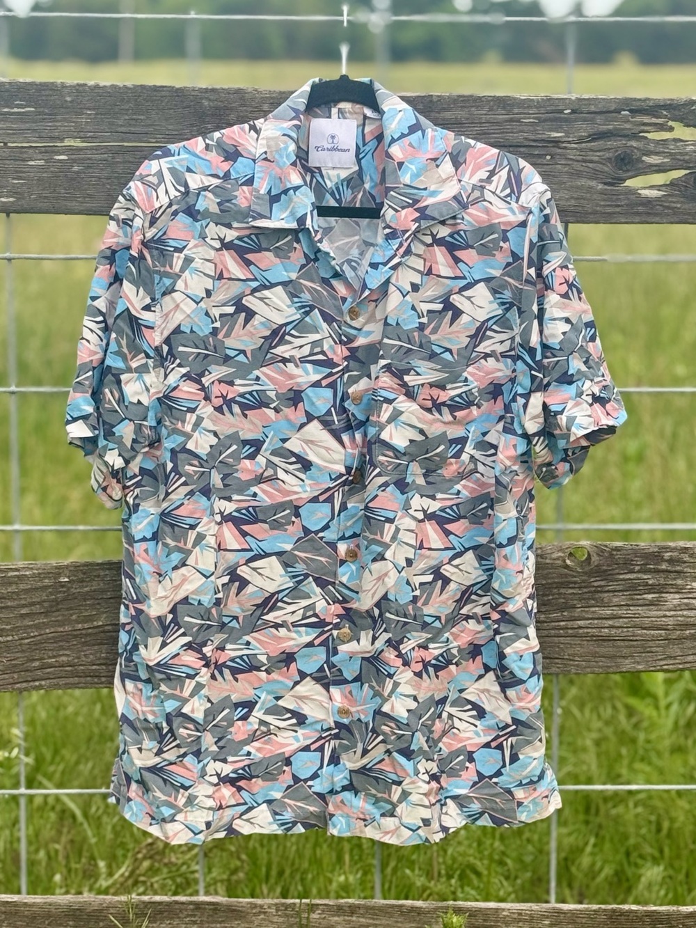 Caribbean Hawaiian‎ Camp Shirt Tropical Geometric Print Button Front XL